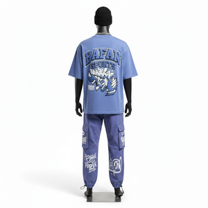 Ensemble streetwear homme 240 GSM en coton et polyester mélangés, t-shirt bleu et pantalon cargo avec impression personnalisée, 2 pièces - Product Image 2