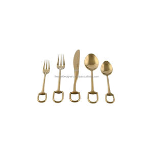 Accesorios de utensilios de cocina Juego de cubiertos dorados Alimentos seguros Calidad Acabado Cubiertos de lujo Cuchara Tenedor y juego de cuchillos para boda - Product Image 2
