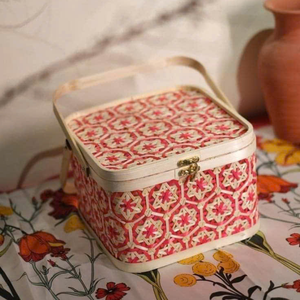 Hand Picked Square Bamboo <b>Basket</b> With Handle For Storage Cake Fruit Vietnam Source For Floral <b>Gifts</b> 99 Gold Data - Product Image 5