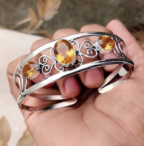 Brazalete Ajustable de Plata con Citrino y Topacio Natural, Plata de Ley 925, Hecho a Mano, con Piedras Preciosas, Estilo Boho - Product Image 5