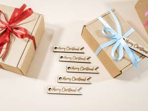 Etiquetas de Regalo de Navidad de Madera, Feliz Navidad, Grabadas, Forma Irregular, Decoración Navideña, Uso en Mesa - Product Image 4