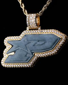 จี้เพชรโมอิสซาไนต์รูปตัวอักษรโลโก้แบบฮิปฮอป ดีไซน์สองสีสุดพิเศษ 3 มิติ ประดับเพชรเต็มตัว คุณภาพสูง ฝังด้วยมืออย่างประณีต หนาแน่น สำหรับผู้ชาย - Product Image 6