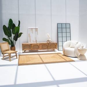 Mueble de TV de Madera con Diseño de Arco Orion de Vandana Novara, Consola de Entretenimiento Moderna de Madera Sólida - Product Image 4