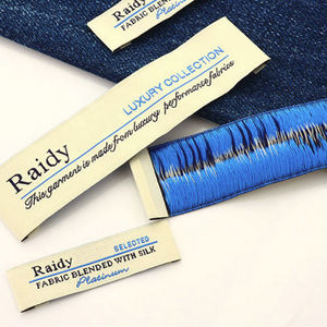 Étiquettes tissées en tissu damassé avec logo personnalisé, à coudre, en forme de drapeau, lavables, pour vêtements et mode - Product Image 6