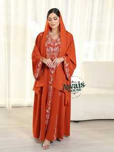 Abaya pour femmes adultes en polyester brodé orange, col cœur, manches longues, longueur au sol, motif uni, style Moyen-Orient - Product Image 2