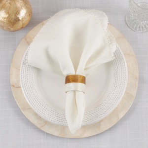 Anneau de serviette rond en bois de 4,5 cm de largeur, accessoire de décoration de table moderne - Product Image 5