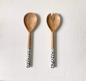 Servidor de ensalada de madera y resina de diseño personalizado para servir ensaladas en el hogar, la cocina, fiestas y eventos a un precio muy competitivo. - Product Image 5