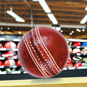 Pelota de críquet premium de cuero, cosida a mano, profesional, diseñada para entrenamiento, práctica y torneos. - Product Image 2