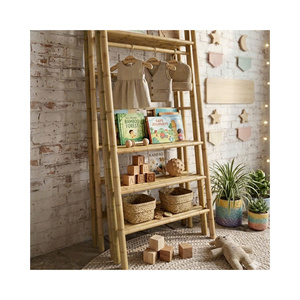 ชั้นวางเสื้อผ้าและที่วางหนังสือไม้ไผ่แบบมอนเตสซอรี่: ชั้นวางเสื้อผ้าสำหรับเด็กและที่วางหนังสือ ตู้เก็บของในห้องเด็กเล่นทำจากไม้ธรรมชาติที่ปลอดภัย - Product Image 1