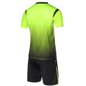 Maillot de football d'équipe en gros de haute qualité 100 % polyester à séchage rapide, manches courtes, col rond, impression numérique, uniforme de football personnalisé - Product Image 4