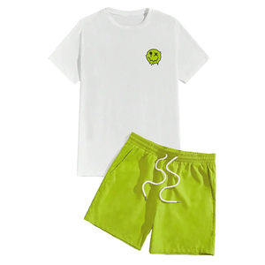 Conjunto de verano para hombre con estampado de atardecer, camisa de manga corta y pantalones cortos de playa a juego, conjunto informal de vacaciones, colorido, ligero, conjunto doble para hombre. - Product Image 1