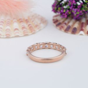 Anillo de media eternidad de plata de ley S925 con moissanita de 0.7CT, engaste de púas certificado, para mujer, oro rosa, para aniversario de boda - Product Image 3