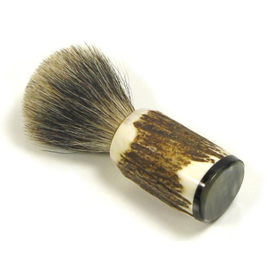 Pinceau à raser artisanal en résine élégante en forme de corne de tortue, poils de blaireau à pointe argentée, écologique et moderne, pour crème à raser - Product Image 1