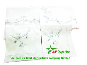 Parure de lit de luxe vietnamienne brodée 100 % coton 300 fils/cm² personnalisable, ensemble 8 pièces toutes saisons, élégant et durable – Nouveauté irrésistible - Product Image 6