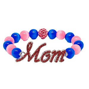 สร้อยข้อมือยืดหยุ่นประดับลูกปัดสีชมพูและสีน้ำเงินรอยัล พร้อมจี้ตัวอักษรคำว่าแม่ ประดับคริสตัลและเพชรเทียม เครื่องประดับแฟชั่นสำหรับผู้หญิง - Product Image 1