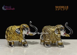 NIRMALA HANDICRAFTS - Paire d'éléphants contemporains en métal argenté et doré, objet décoratif |   Ensemble de figurines décoratives pour la décoration de la maison - Product Image 4
