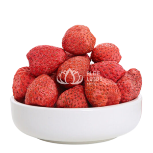 สินค้าขายดี |   สตรอว์เบอร์รีอบแห้งแบบแช่แข็ง หั่นเป็นชิ้น ผลไม้ทั้งลูก สำหรับทำขนมหวาน เครื่องดื่ม จากบลูโลตัส - Product Image 1