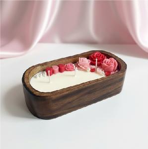 Bougie en cire de soja naturelle TW 2026, coulée dans un bol en bois rustique, double mèche, design ovale. - Product Image 1