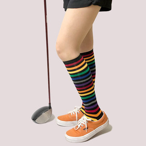 Chaussettes de golf pour femmes à rayures arc-en-ciel fabriquées en Corée KG01 - Product Image 4