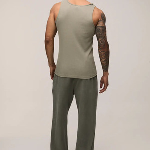 Débardeur Homme Noir Uni en Coton Tricoté de Haute Qualité 100% Coton, Col Rond, Sans Manches, Coupe Musclée, Respirant, pour Tenue Décontractée - Product Image 2