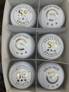 Pelotas de Cricket Blancas Stalion Sports, Tamaño para Hombre, 156 g - Product Image 3