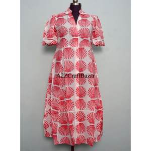 Vestido midi floral de algodón 100% ecológico para mujer, estilo Kangura, cuello en V, manga corta, decoración con botones, lavable. - Product Image 1