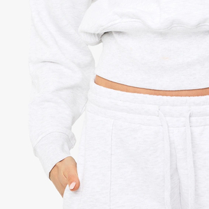 Sweat-shirt uni pour femme, confortable et décontracté, idéal pour l'hiver, durable, avec toucher doux, service OEM et prix usine abordable 2026 - Product Image 4