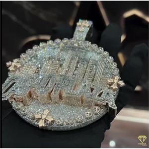 Collier pendentif personnalisé de créateur avec finition en pierre effet diamant haute brillance - Product Image 3