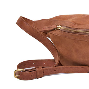 Riñonera de cuero genuino para hombre, impermeable y unisex, con logotipo personalizado, bolsas de cintura de cuero en venta - Product Image 5