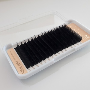 Extensions de cils ROSE LASH, texture naturelle bouclée, fini mat, fabriquées à la main, en PBT coréen, sans cruauté, véganes, 0.07-0.20 J B C CC D L L+ M Curls - Product Image 4