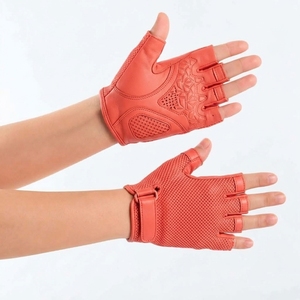 Guantes de pole dance para mujer que combinan tecnología de agarre adhesivo, ajuste cómodo, movimiento flexible y un diseño atractivo para el pole dance. - Product Image 1