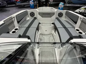 Los Barcos Yamahaas 222XD Más Vendidos del 2026, 3 Años de Garantía, hasta 10 Pasajeros, Listos para Enviar - Product Image 6