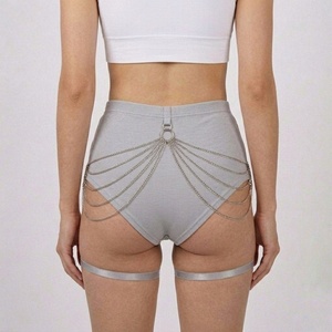 Shorts de mezclilla ajustados para mujer con cinturón, estilo pantalón corto - Product Image 6