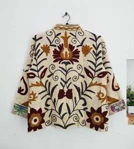 Chaqueta de Algodón Estilo Boho Suzani para Mujer, Color Beige TNT, Bordado Floral, Reversible, Hecha a Mano, para Festivales - Product Image 2
