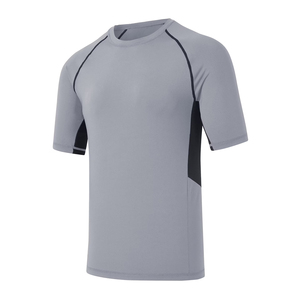 OEM Rashguard léger à manches courtes, t-shirt de compression pour la salle de sport, le MMA, le BJJ, le surf, l'entraînement, les vêtements de sport - Product Image 3