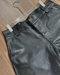Men's Black PU Coated Breathable Solid Casual Mid Waist Bermuda <b>Shorts</b> with Pockets <b>Zipper</b> Fly Woven Polyester Satin Fabric - Product Image 5