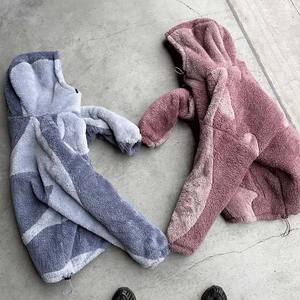 เสื้อฮู้ดเชอร์ปาผู้ชายขายส่ง ระบายอากาศได้ดี สีพื้น ผ้าขนสัตว์ อุ่นสบาย รับสกรีนโลโก้ เสื้อฮู้ดขนแกะผู้ชาย แบบตัดต่อสี สำหรับผู้ใหญ่ - Product Image 4