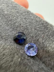 Lote de 2 Gemas de Zafiro Azul Natural, Corte Brillante Redondo, 1.75CT, de Ceilán (Sri Lanka), para Joyería - Zehra Gems - Product Image 5