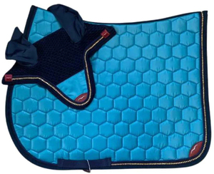 Almohadilla de Montar a Caballo Deportiva Impermeable de Color Sólido, Diseño Acolchado en Piel Sintética Morada, Personalizable - Product Image 4