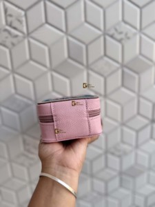 Wholesale Custom Genuine Leather <b>Jewellery</b> Compact Case <b>Vintage</b> Hand Tooled Leather Pink Colour Accessory Holder Lightweight - Product Image 2
