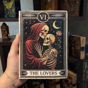 Diario de Tapa Dura de Cuero Negro Hecho a Mano, Estilo Gótico con Esqueletos 'Los Amantes', Grimoire Vintage con Borde Deshilachado y Papel de Algodón - Product Image 2