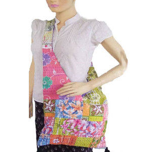 Bolso bandolera bordado a mano con costuras Katha, estilo artesanal tradicional, bohemio, étnico, de algodón, para viaje, para mujer. - Product Image 2