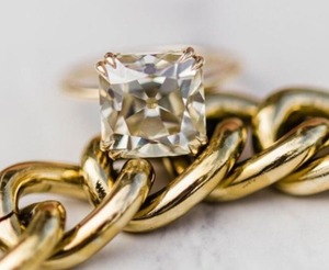 Anillo Solitario de Diamante Corte Asscher Canario, Joyería de Oro Sólido para Mujer, Diseño de Piedra de Nacimiento Amarilla, Refinado para Uso Diario, Romántico y Elegante - Product Image 2