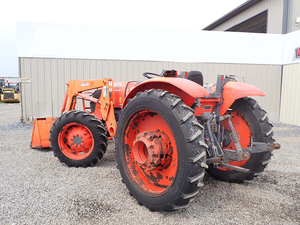 Tracteur M7060D 2017 – Équipement Premium Prêt à l'Exportation, Fourniture en Gros pour Travaux Lourds - Product Image 3