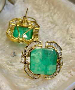 Exquisitos Pendientes de Clip con Doble Zirconia Cúbica Chapados en Oro de la Mejor Calidad para Mujer, Ideales para Fiestas y Eventos Nocturnos - Product Image 3