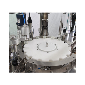 Machine automatique de remplissage, de bouchage et d'étiquetage de gouttes oculaires liquides lubrifiantes en flacons ronds - Product Image 3