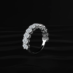 Bague de mariage demi-éternité en or blanc 14 carats avec diamant taille ovale clarté VVS-VS, sertie en panier, bijou de mariée - Product Image 3
