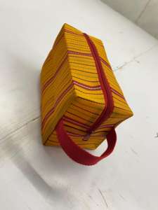 Bolsa de viaje para playa a rayas personalizada ecológica, bolsas de aseo cosméticas recicladas de nailon, etiqueta con logotipo de cremallera reutilizable de plástico - Product Image 6