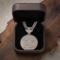 Pendentif Médaillon Rond Personnalisé Hip Hop Iced Out avec Chaîne Cubaine en Moissanite, Argent 925 Plaqué Or, Bijoux pour Hommes – Vente en Gros