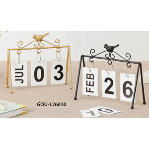 Calendario de Oficina Moderno con Superficie Metálica y Diseño Decorativo para Navidad y Cumpleaños - Product Image 2